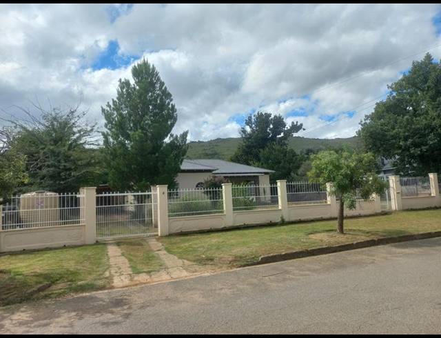 4 BEDROOM HOUSE FOR SALE IN BALMORAL